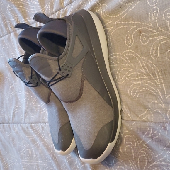 Grey Jordan size 12 - Picture 4 of 6